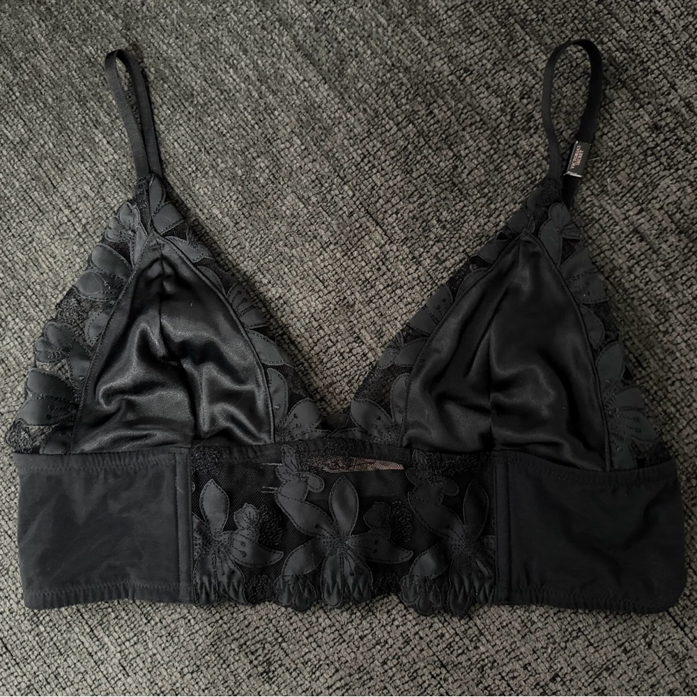 Victoria's Secret Black Floral Lace Bra